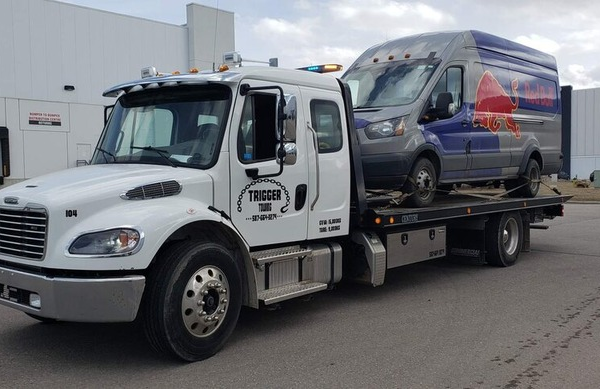 When It’s Unsafe to Attempt DIY Roadside Repairs